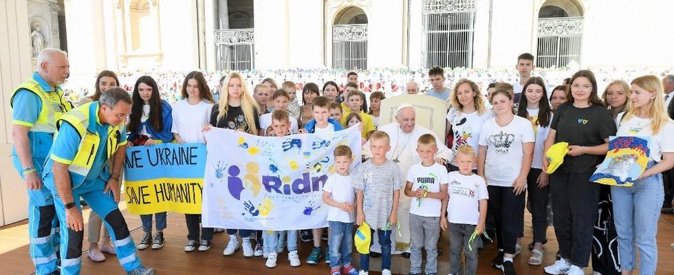 Ukrainian children received the Pope's blessing