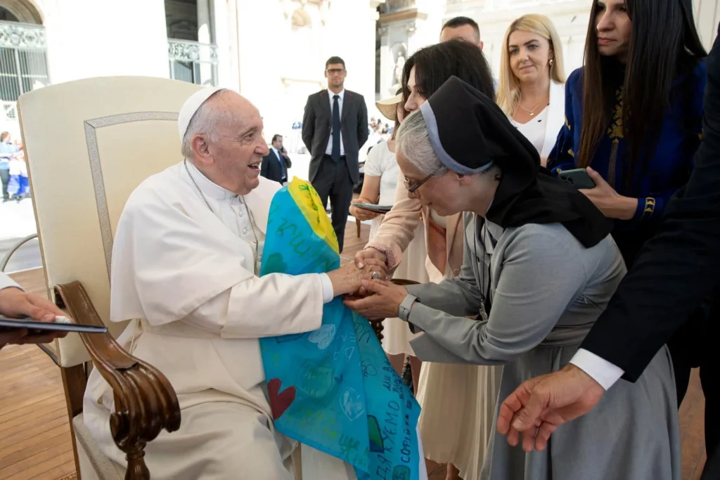 Meeting with the Pope Зустріч фонду з Папою Римським