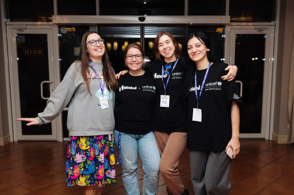 У Чернівецькій області відбулася ресурсно-тренінгова програма “Мистецтво відновлення” У Чернівецькій області відбулася ресурсно-тренінгова програма “Мистецтво відновлення”