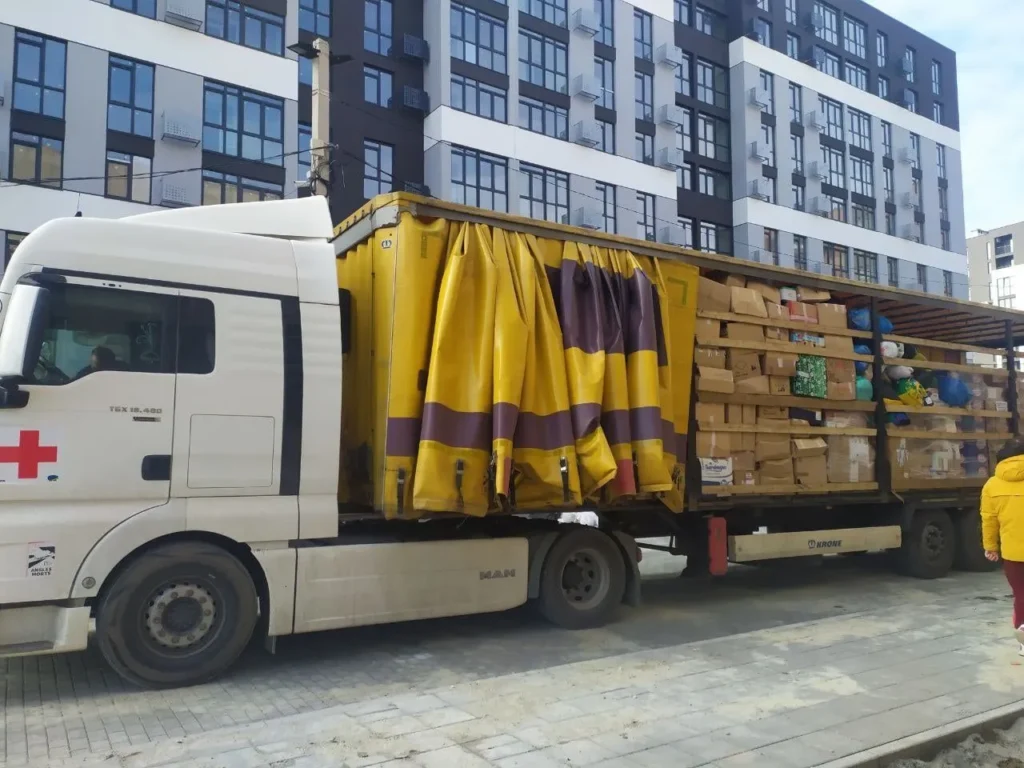 Підтримка дітей-сиріт