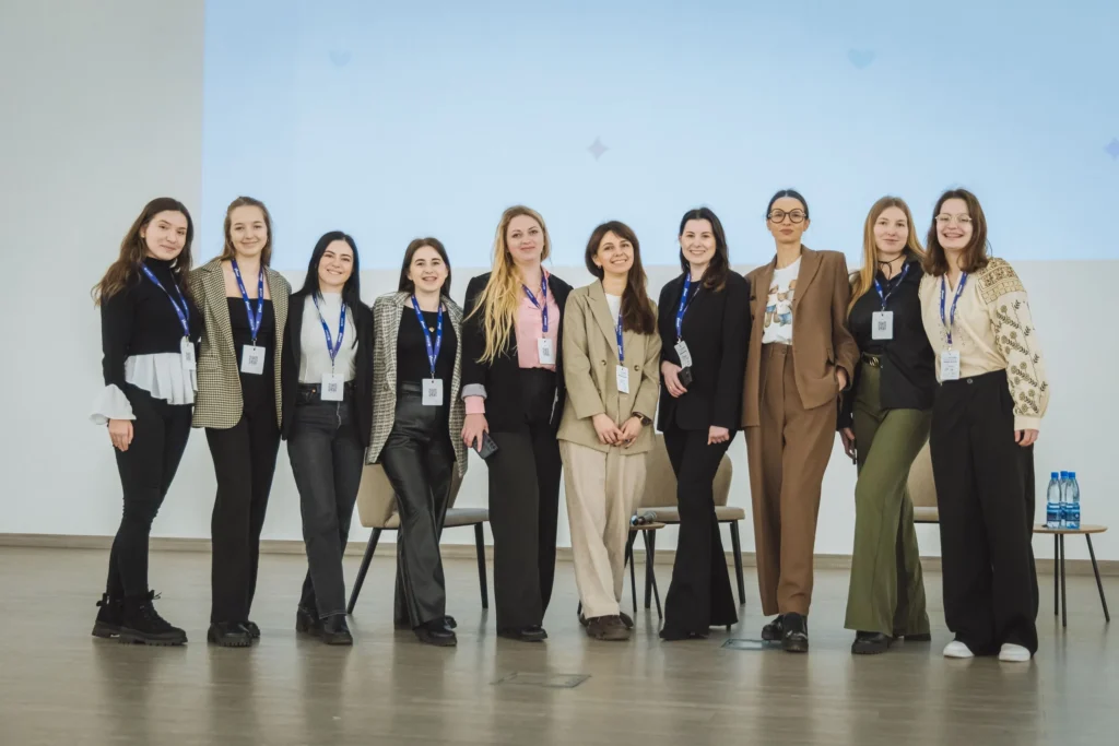 28 листопада в Ужгороді відбувся форум «З дитиною, для дитини, заради дитини»! 28 листопада в Ужгороді відбувся форум «З дитиною, для дитини, заради дитини»!