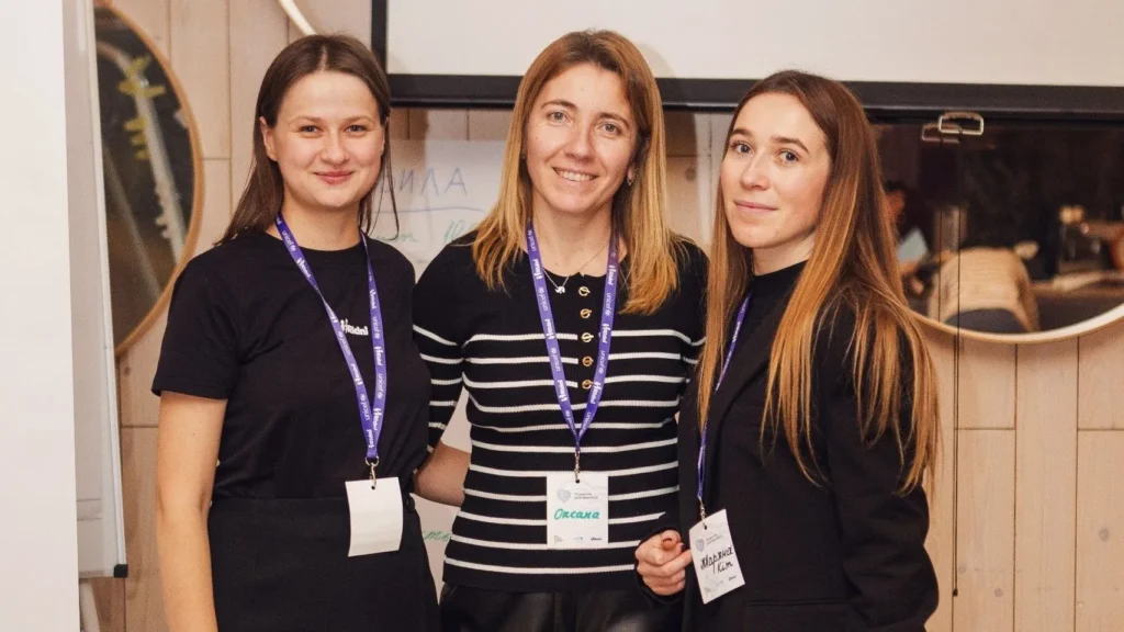 У Чернівецькій області продовжуються тренінги для спеціалістів, які працюють з сім’ями, дітьми та молоддю! У Чернівецькій області продовжуються тренінги для спеціалістів, які працюють з сім’ями, дітьми та молоддю!