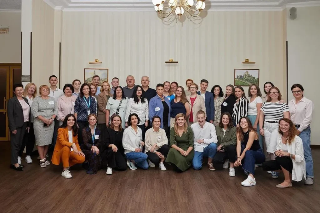 Взяли участь в публічній консультації у сфері турботи та догляду дітей! Взяли участь в публічній консультації у сфері турботи та догляду дітей!