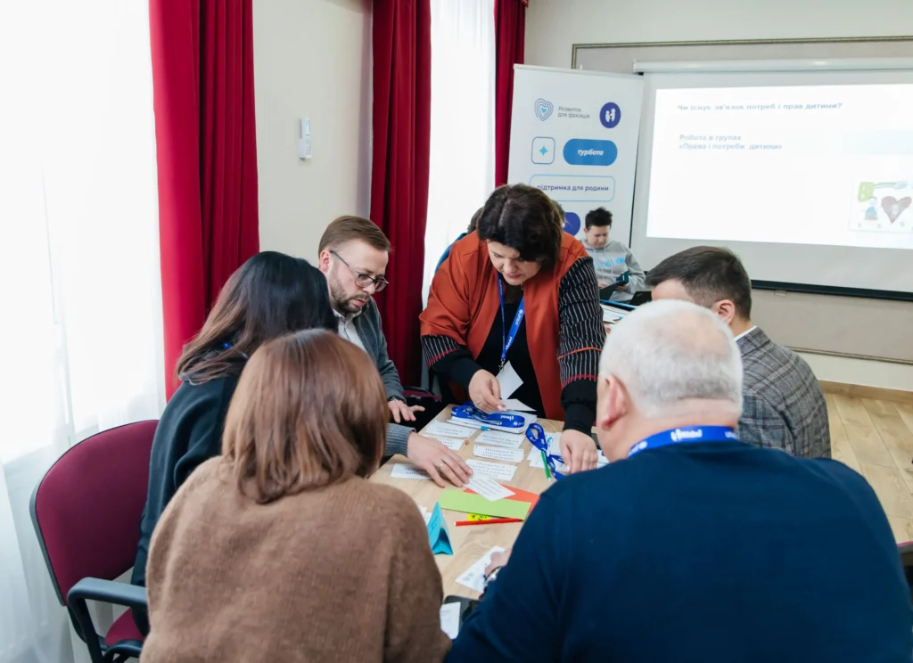 Відбувся семінар з питань забезпечення прав дитини У Трускавці 15-16 січня відбувся семінар з актуальних питань реалізації політики у сфері забезпечення прав дитини, який зібрав фахівців для обговорення ключових аспектів захисту прав дітей та реформування системи інституційного догляду в Україні