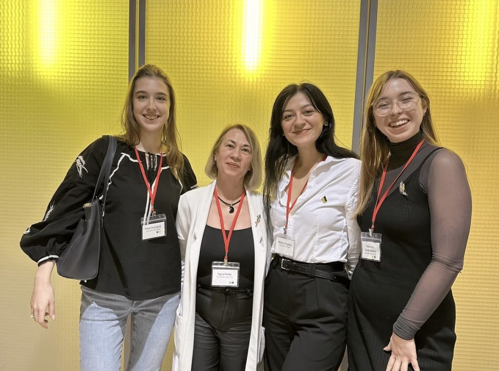 Команда БФ «Рідні» взяла участь у міжнародній події про роль творчості в підтримці ментального здоров’я дітей creativity-as-mind-care-how-cultural-education-contributes-to-resilience-and-psychological-wellbeing