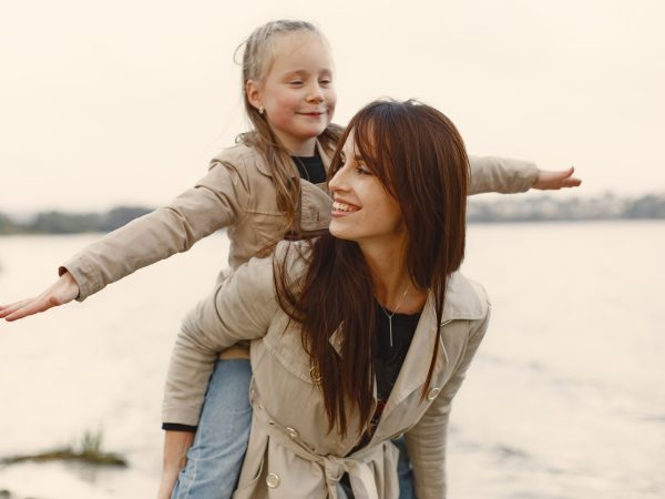 Як коректно говорити з дітьми та про дітей: поради психолога фонду «Рідні» Ірини Ферко