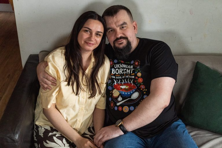 «Їхня попередня історія ― це вже просто історія»: як усиновлення дає можливість нового життя